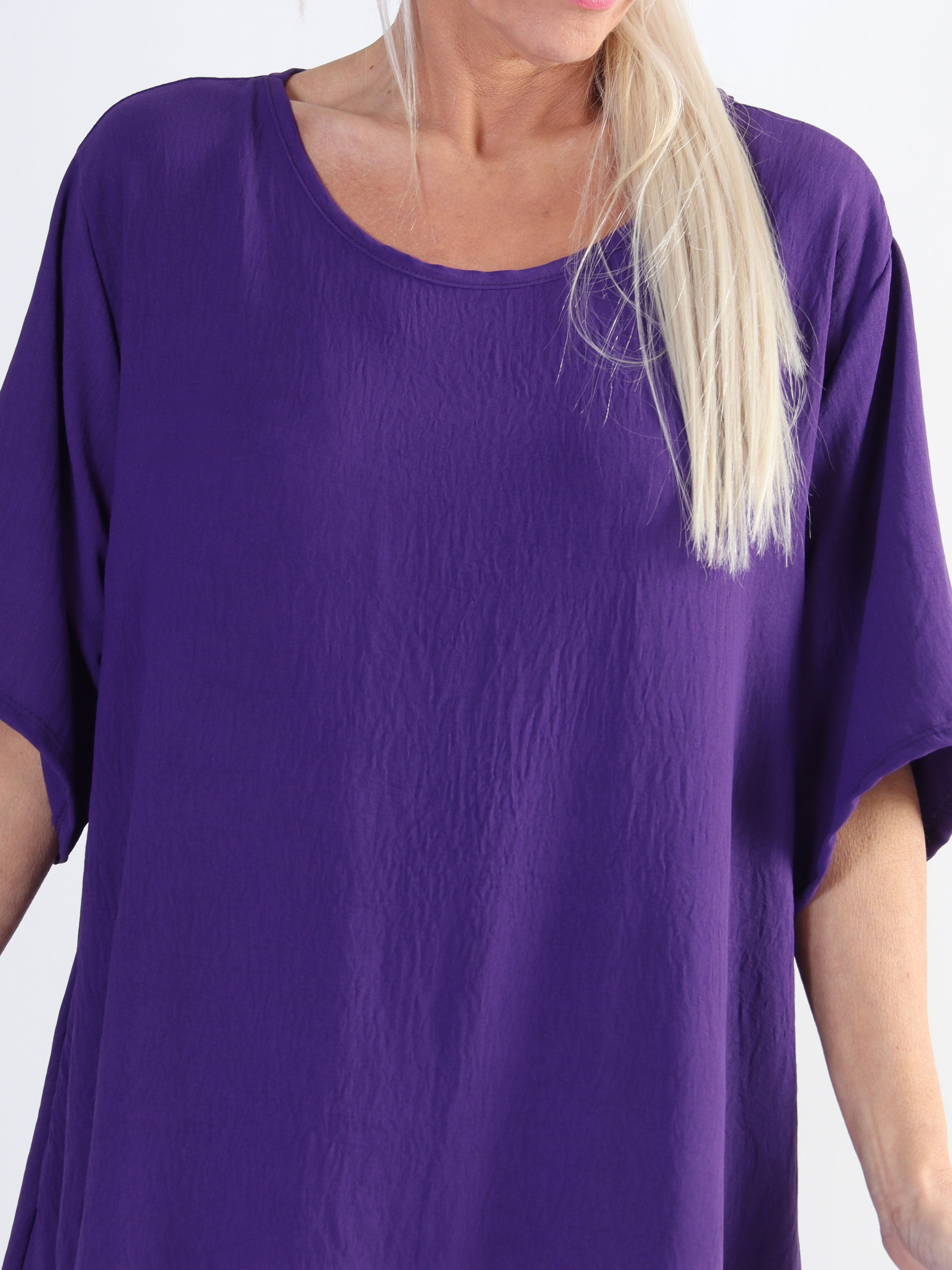 Emmelie - Plus size kjole i viskoseblanding med lommer.